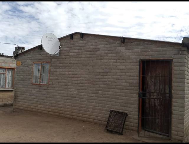 2 BEDROOM HOUSE FOR SALE IN TURFLAAGTE